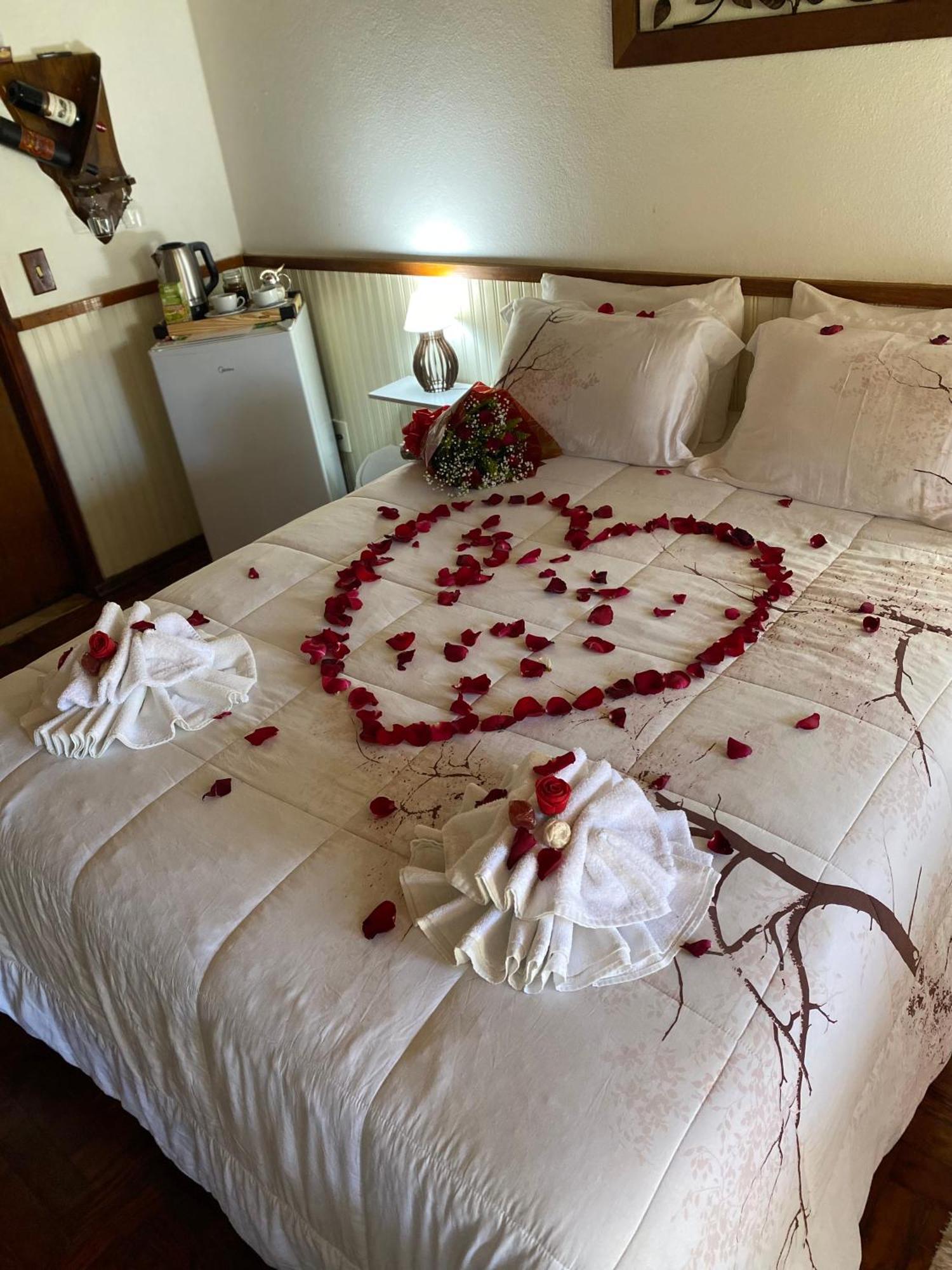 Lodge Chale Rosa Flor Núcleo Mauá