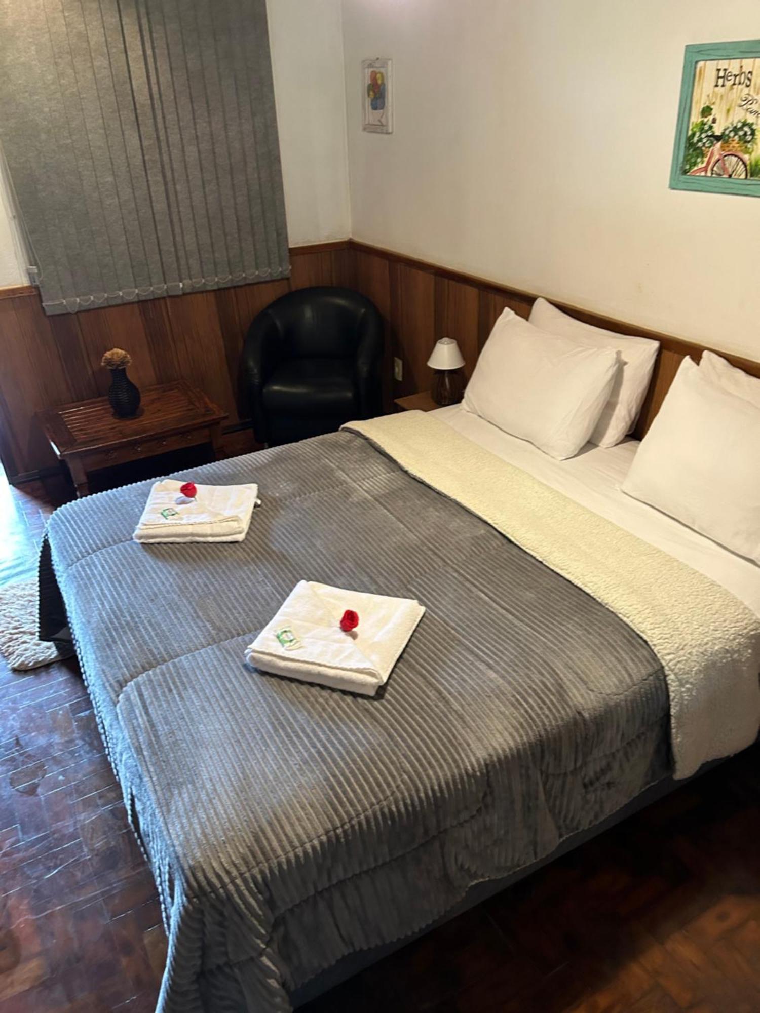 Chale Rosa Flor Lodge Núcleo Mauá