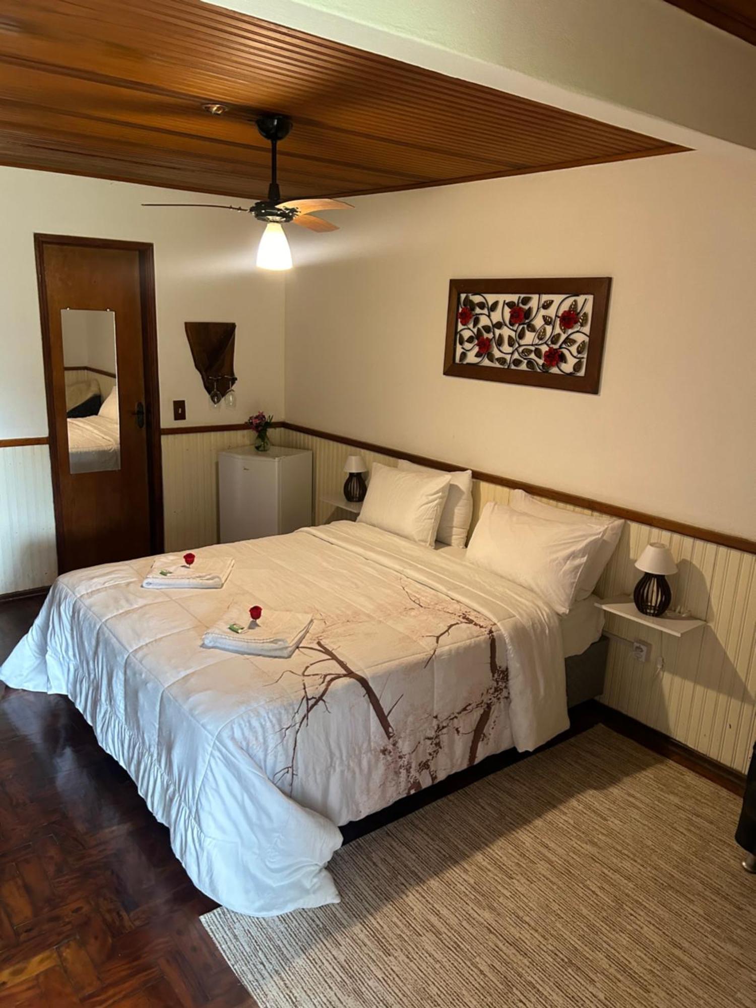 Lodge Chale Rosa Flor Núcleo Mauá