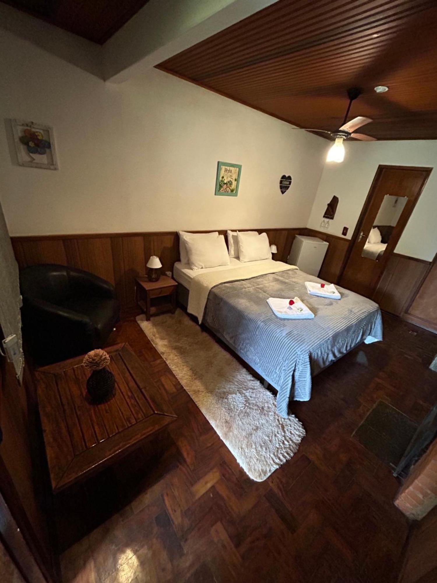 Lodge Chale Rosa Flor Núcleo Mauá