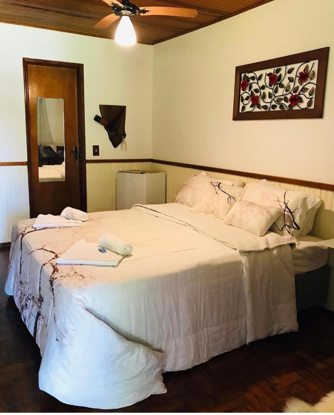 Chale Rosa Flor Lodge *