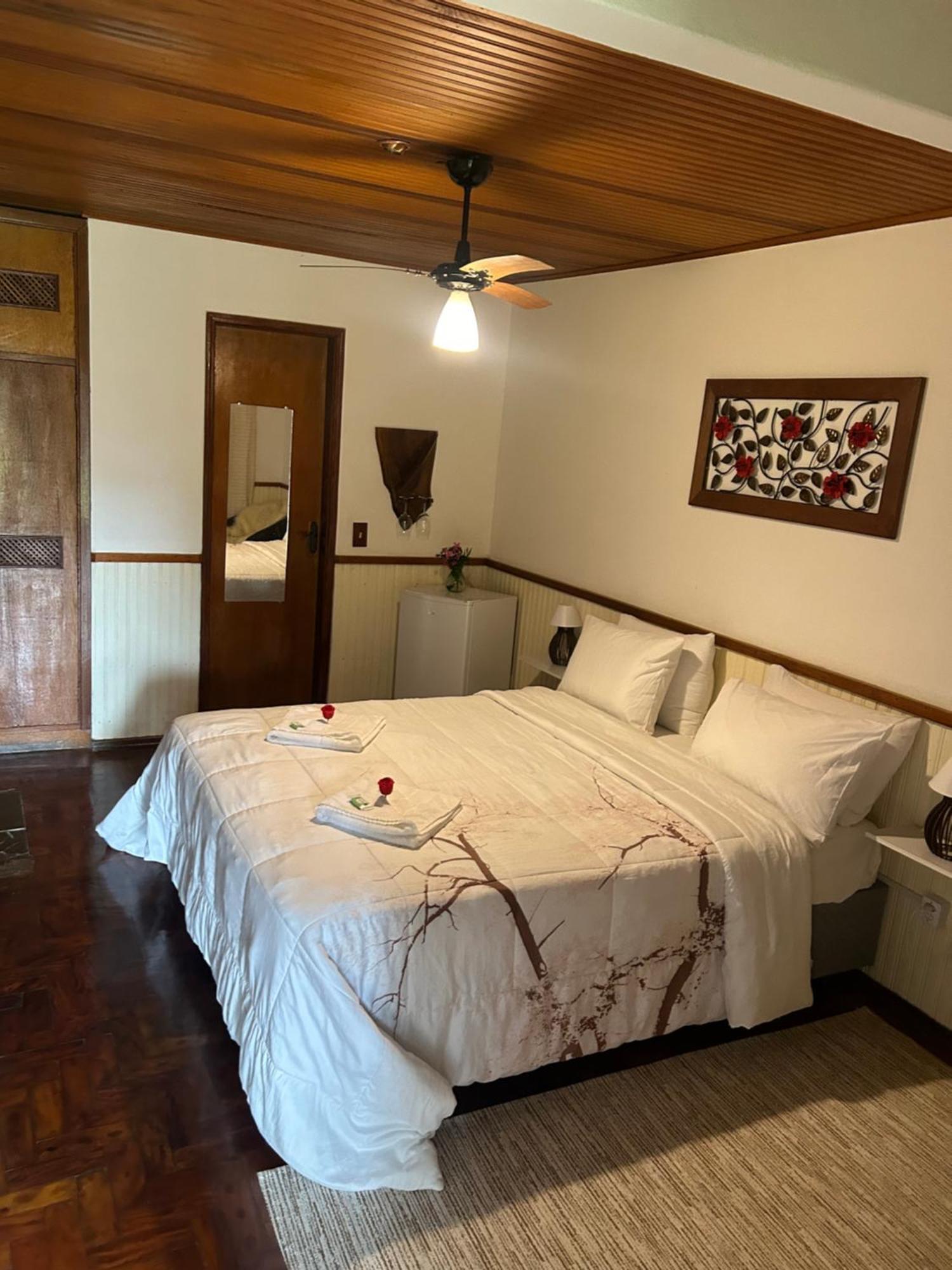 Chale Rosa Flor Lodge *