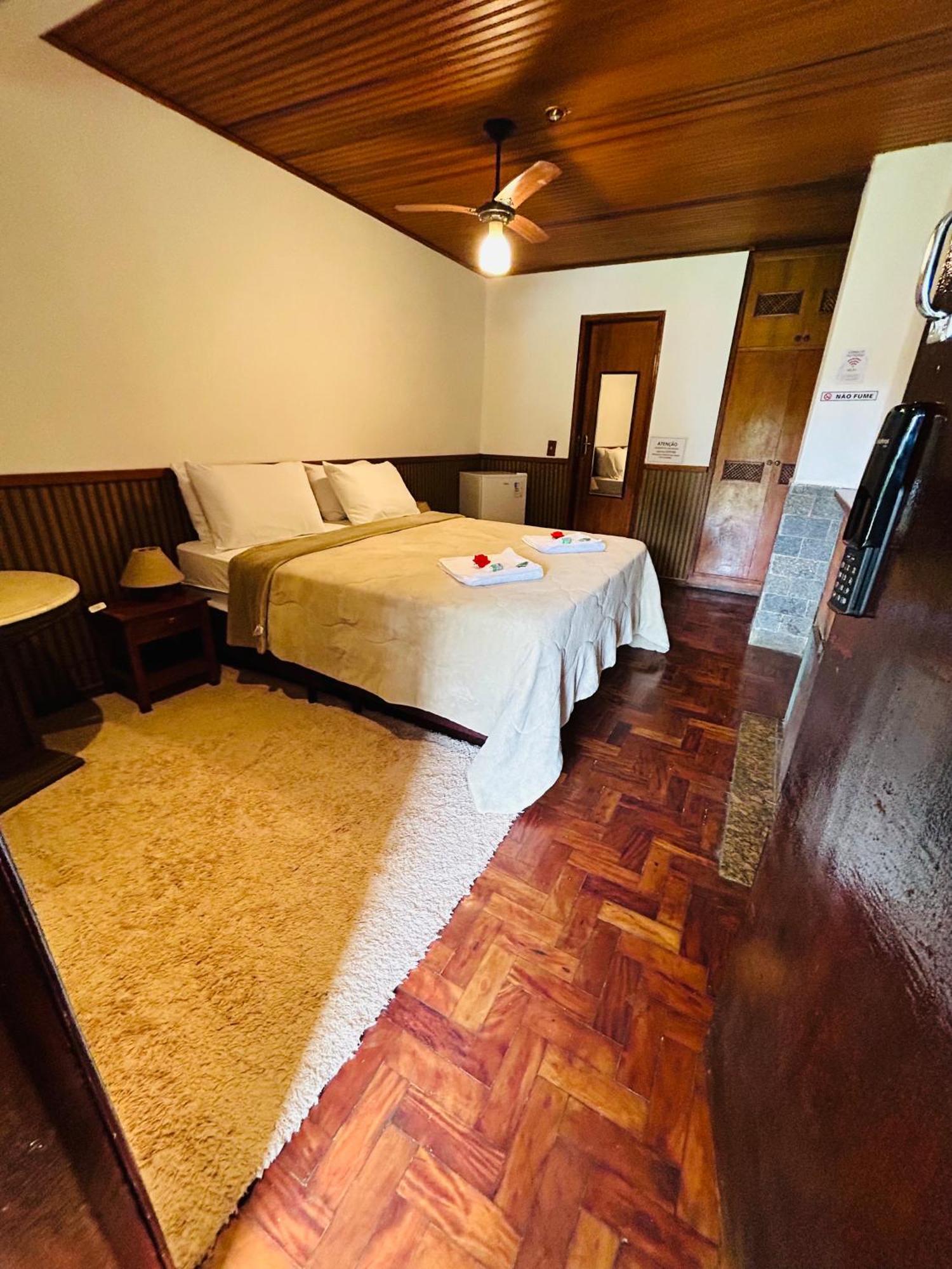 Chale Rosa Flor Lodge *